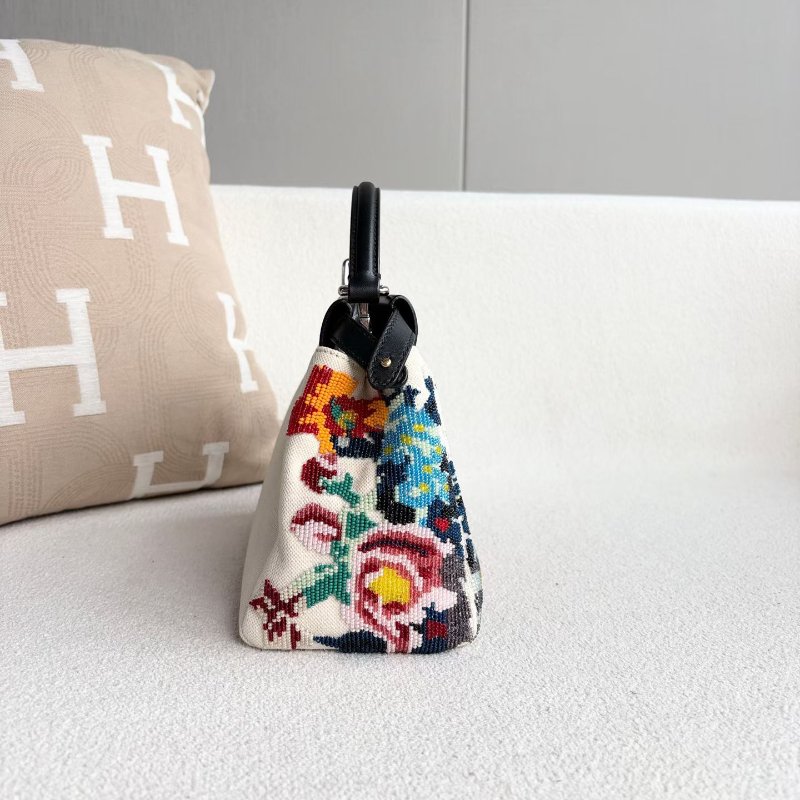 ️Fendi 串珠peekaboo手提斜背包23*18*11 98新配件肩帶塵袋-2