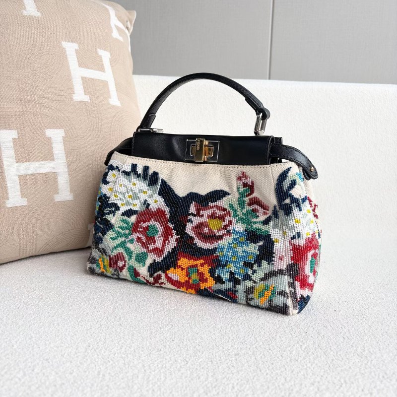 ️Fendi 串珠peekaboo手提斜背包23*18*11 98新配件肩帶塵袋-5