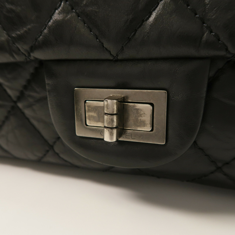 CHANEL 牛皮皮革2.55 Large鏈帶肩背袋-11