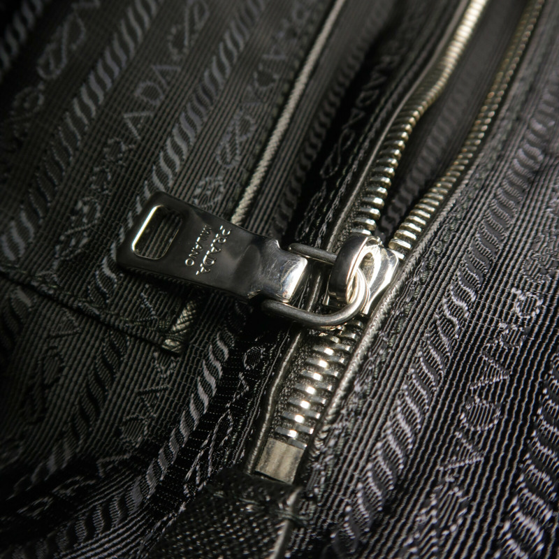 PRADA 尼龍Chain Shoulder鏈帶肩背袋-16