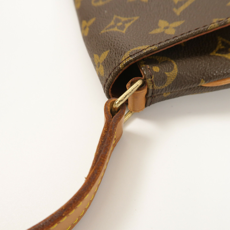 LOUIS VUITTON Monogram Musette Tango金扣肩背袋-10