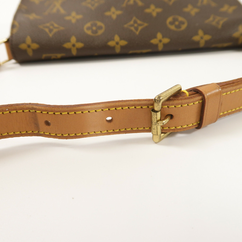 LOUIS VUITTON Monogram Musette Tango金扣肩背袋-11