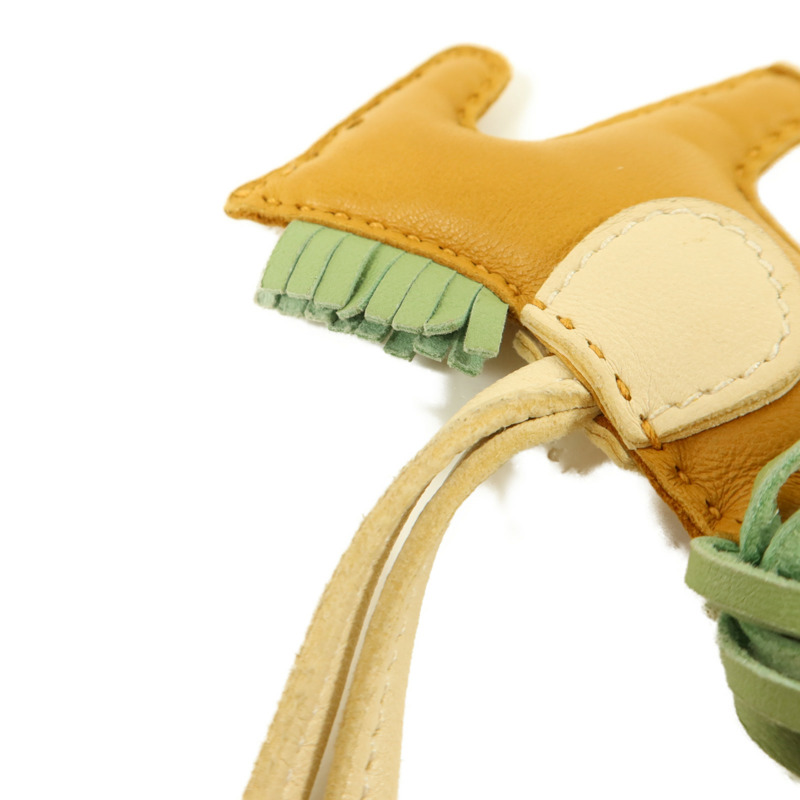 HERMES Milo皮革Rodeo PM掛飾Sesame/Vert Criquet-3