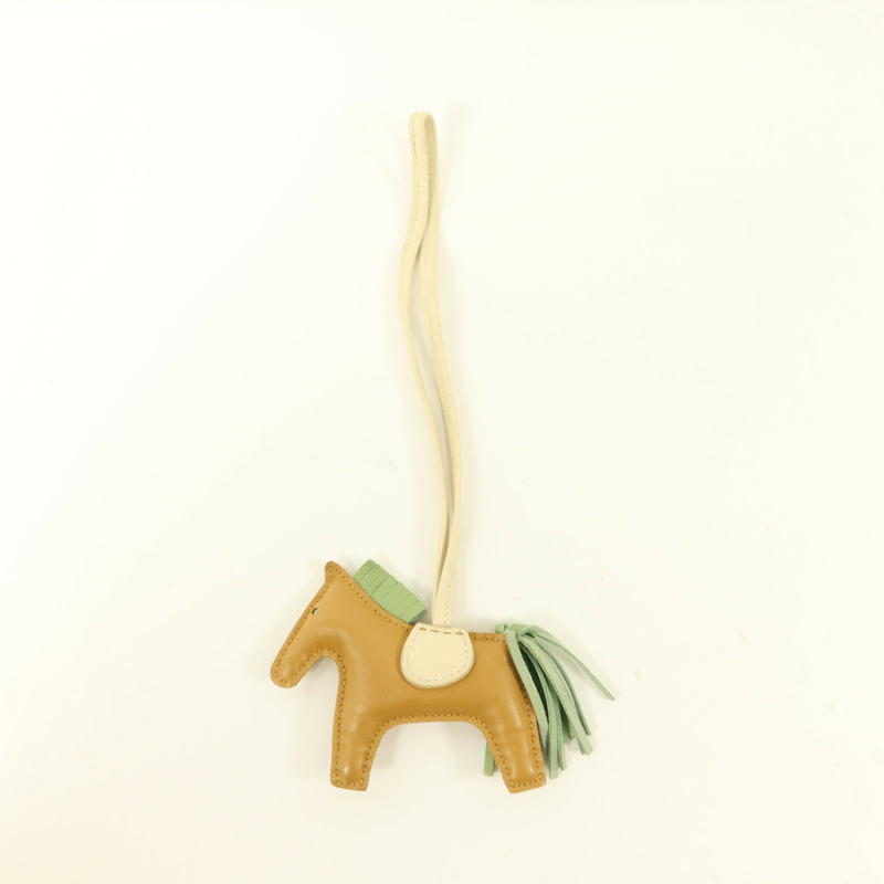 HERMES Milo皮革Rodeo PM掛飾Sesame/Vert Criquet-6