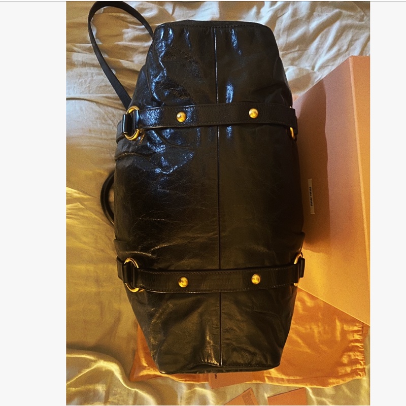 Miumiu黑金油蠟包Vitello Lux 2WAY 手提 肩背 斜背包 機車包 機場包-1