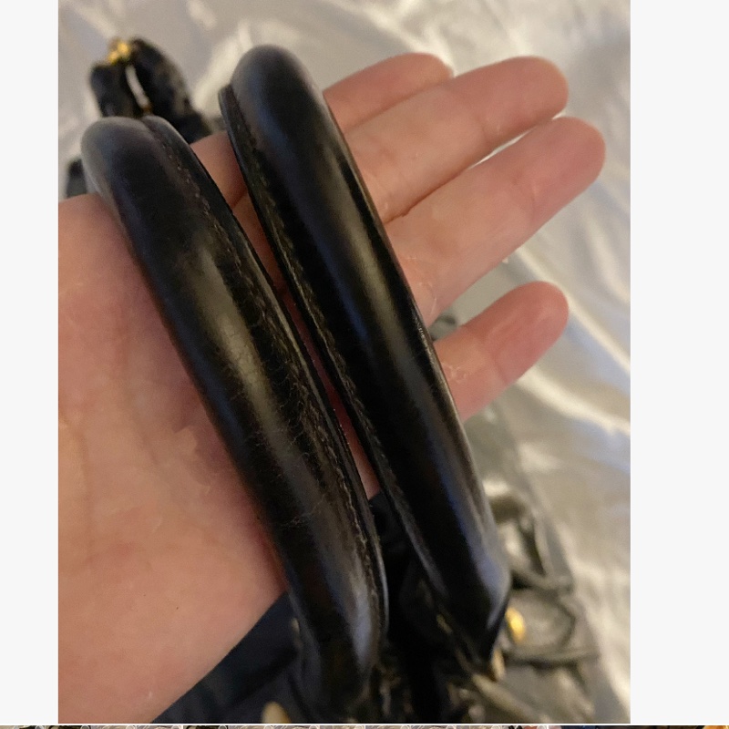 Miumiu黑金油蠟包Vitello Lux 2WAY 手提 肩背 斜背包 機車包 機場包-3