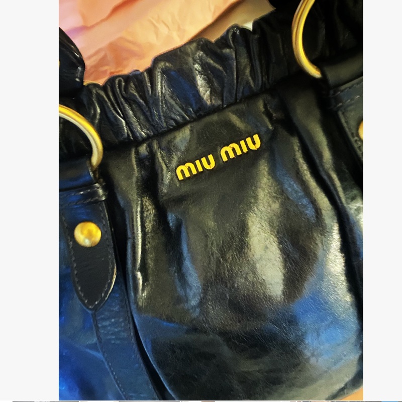 Miumiu黑金油蠟包Vitello Lux 2WAY 手提 肩背 斜背包 機車包 機場包-4