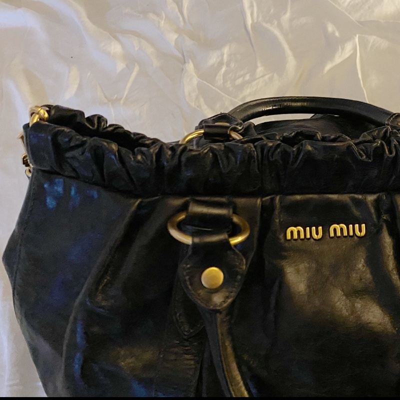 Miumiu黑金油蠟包Vitello Lux 2WAY 手提 肩背 斜背包 機車包 機場包-11