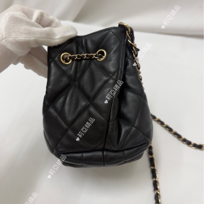 莉亞精品♡ Chanel 抽繩水桶包 二手美包-4