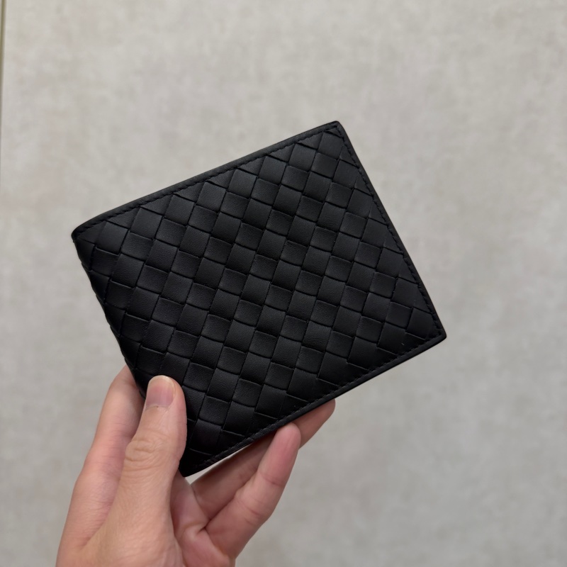 BV 黑羊皮小編織對開4卡短夾-0