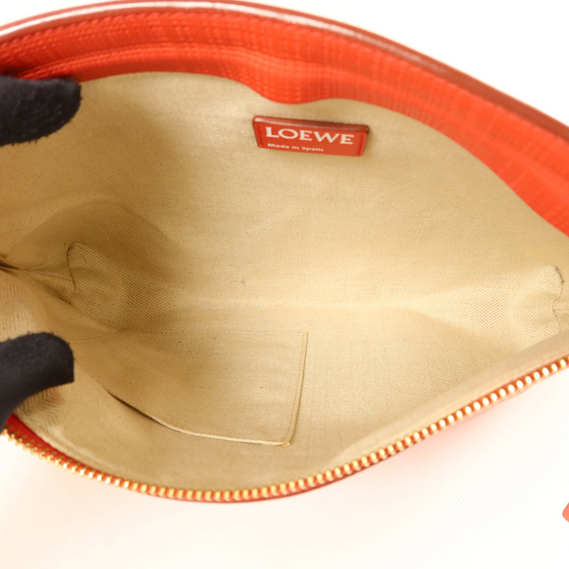 LOEWE 牛皮皮革T Pouch小袋-4