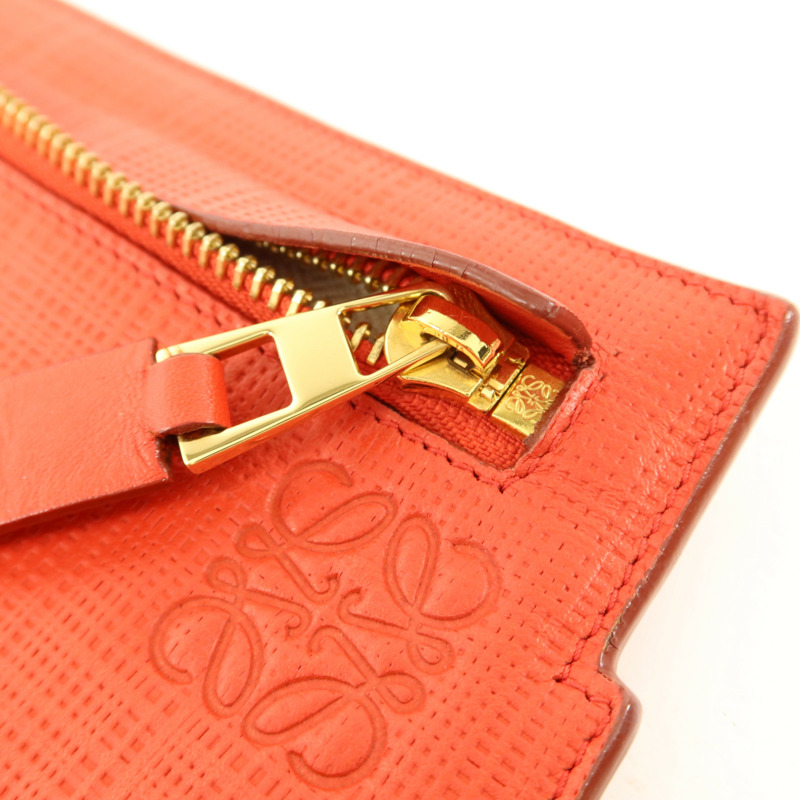 LOEWE 牛皮皮革T Pouch小袋-7