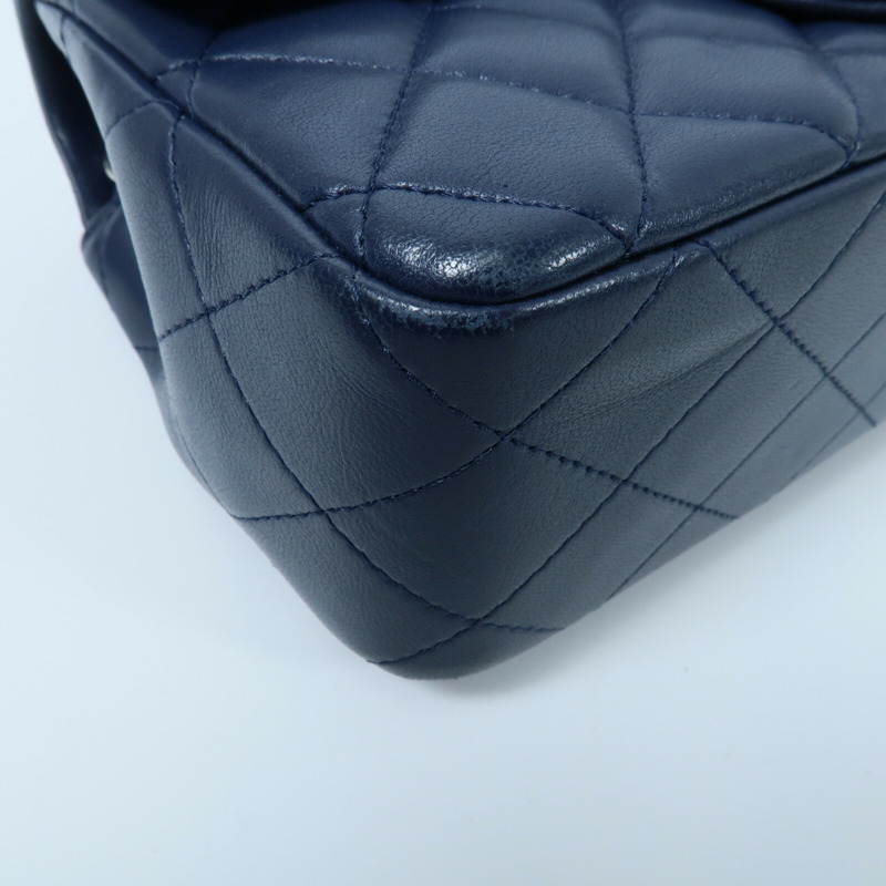 CHANEL 羊皮皮革Mini Classic 20鏈帶肩背袋-13