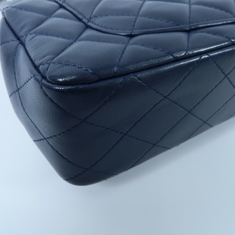 CHANEL 羊皮皮革Mini Classic 20鏈帶肩背袋-15