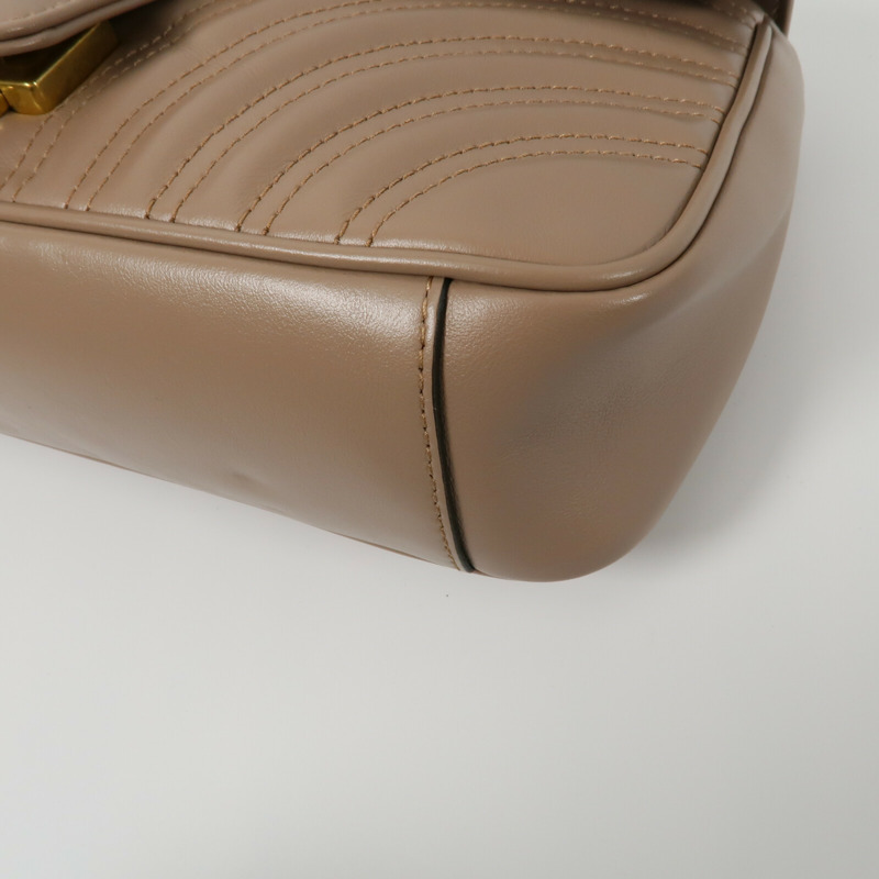 GUCCI 牛皮皮革GG Marmont鏈帶肩背袋-11