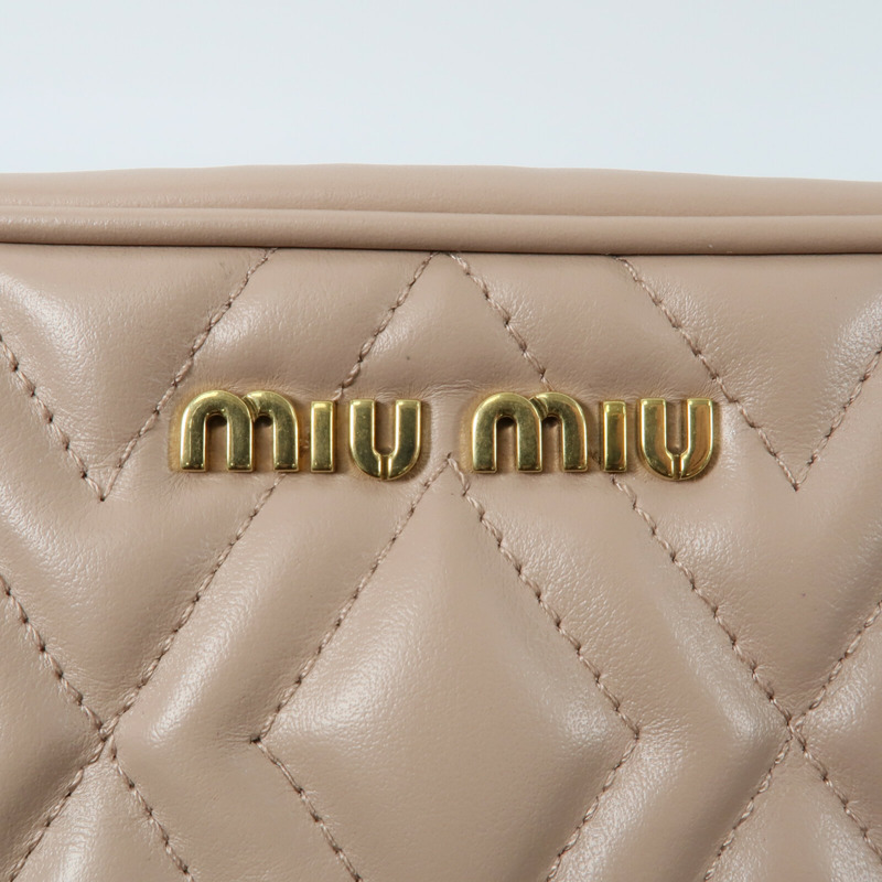 Miu Miu 牛皮皮革Soft Calf Quilted Camera Bag鏈帶肩背袋-5