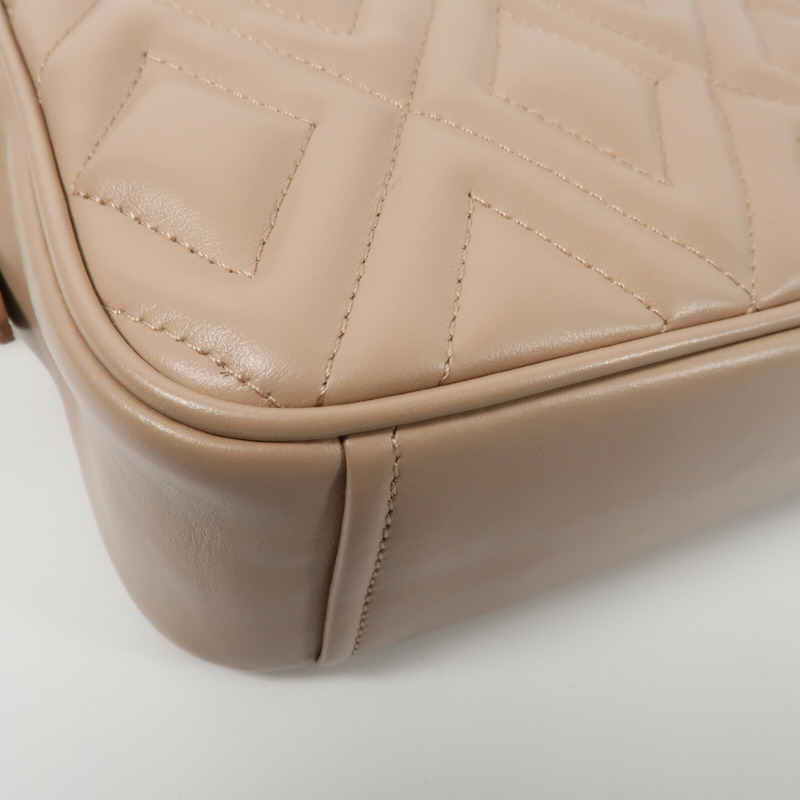 Miu Miu 牛皮皮革Soft Calf Quilted Camera Bag鏈帶肩背袋-12