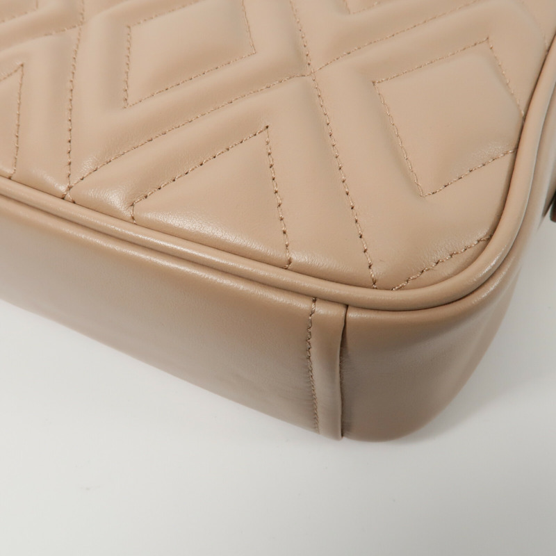 Miu Miu 牛皮皮革Soft Calf Quilted Camera Bag鏈帶肩背袋-13