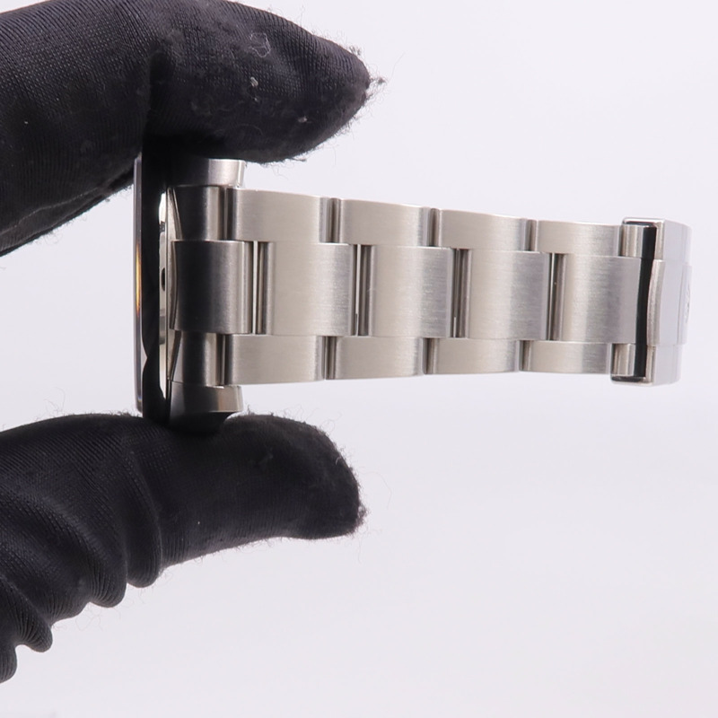 ROLEX Oyster Perpetual 114200-15