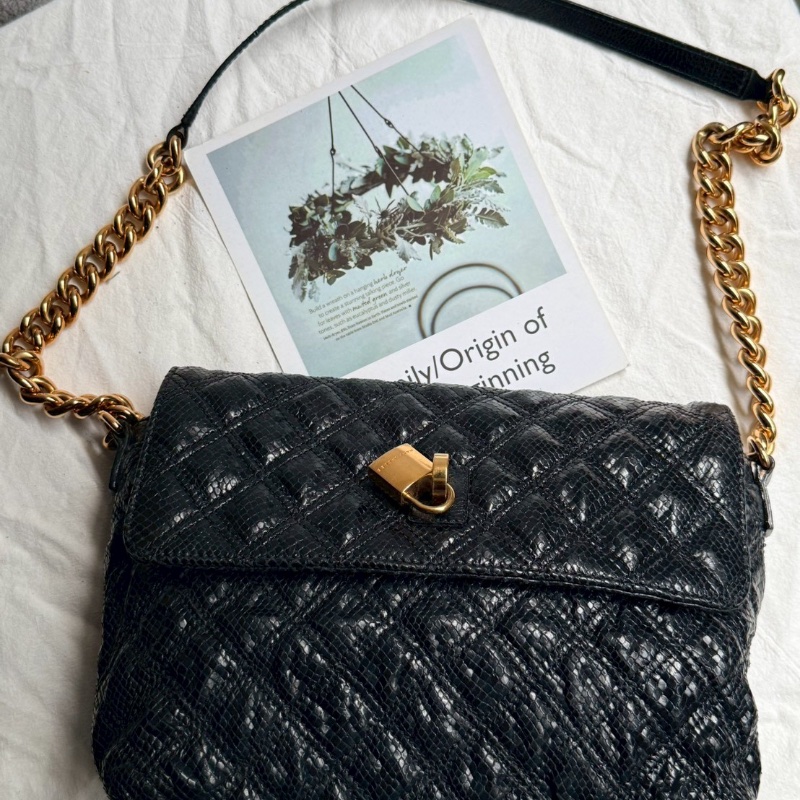 【必入手經典】Marc Jacobs 黑色菱格紋壓花鍊條包（稀有蛇紋款）-4