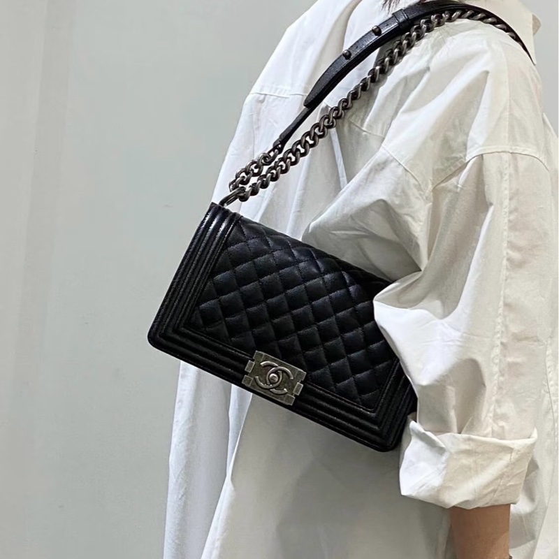 🌷極品保卡款! Chanel 香奈兒 Leboy 黑銀牛皮 中號-6