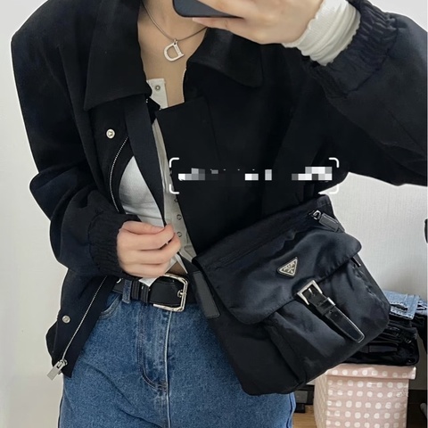 Prada 經典降落傘布面小書包/郵差包（附保卡）