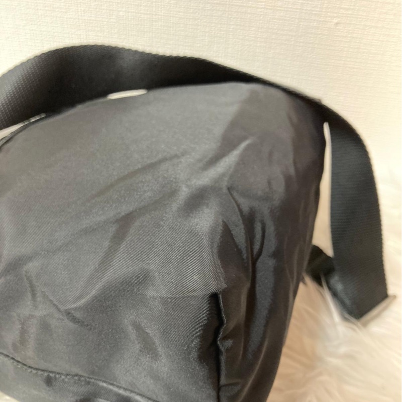Prada 經典降落傘布面小書包/郵差包(附保卡)-8