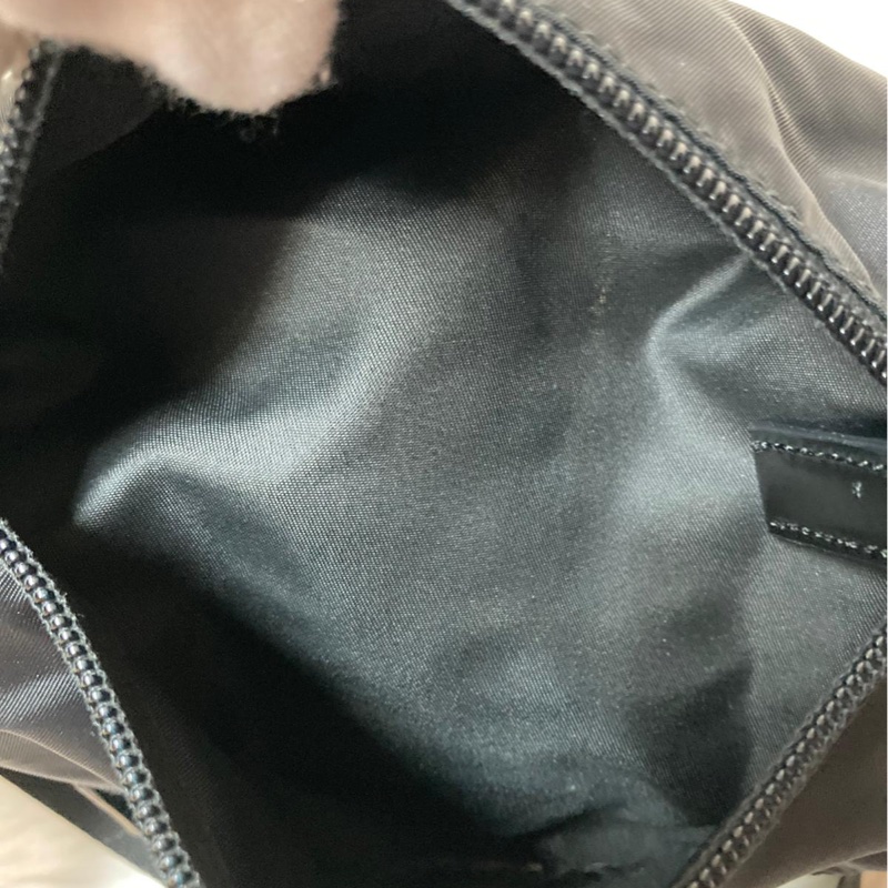 Prada 經典降落傘布面小書包/郵差包(附保卡)-12