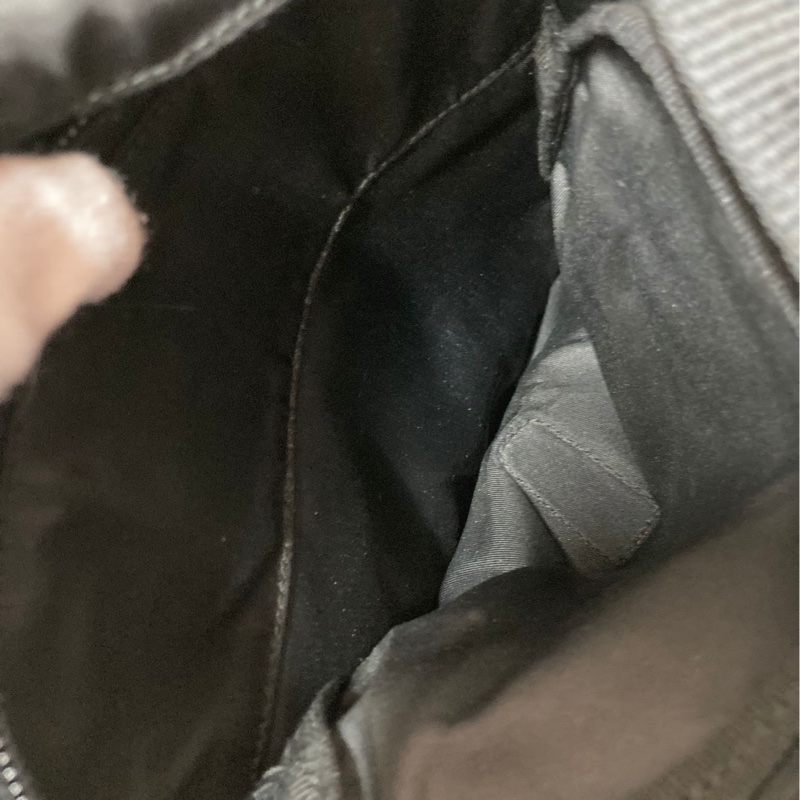 Prada 經典降落傘布面小書包/郵差包(附保卡)-14