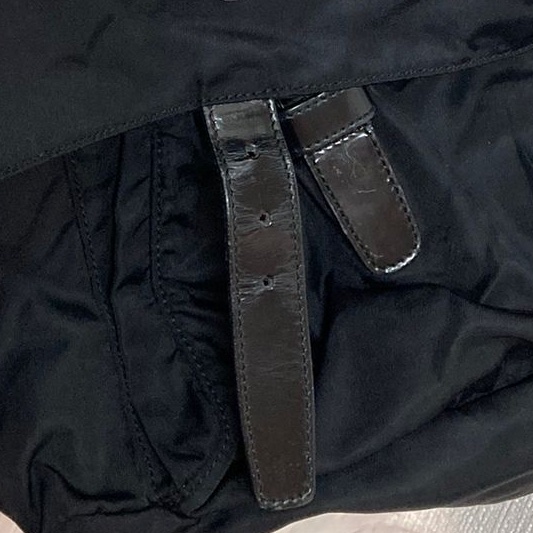 Prada 經典降落傘布面小書包/郵差包(附保卡)-16