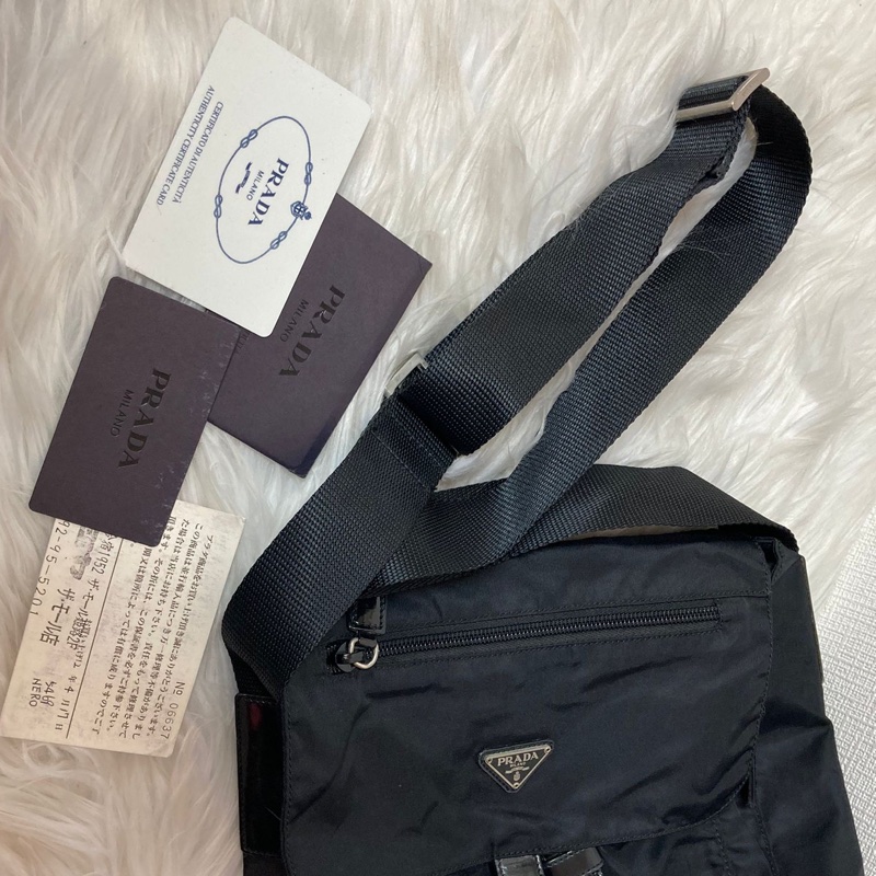 Prada 經典降落傘布面小書包/郵差包(附保卡)-17