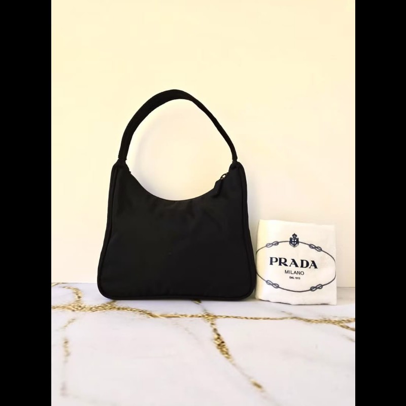 【LA LUNE】中古二手包 Prada黑色Hobo流浪腋下包 單肩包 側背包 側揹包 小包-2