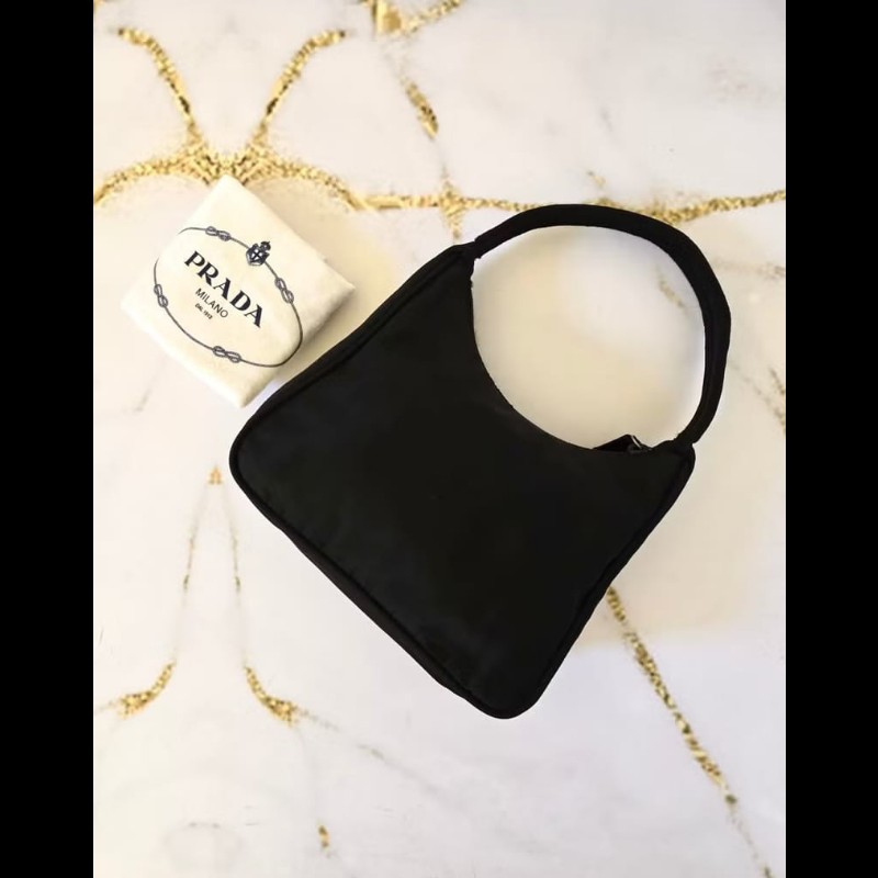 【LA LUNE】中古二手包 Prada黑色Hobo流浪腋下包 單肩包 側背包 側揹包 小包-3