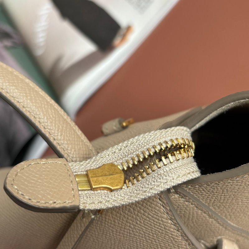 停產絕版::CELINE:: Nano Belt Bag 兩用手提斜背鯰魚包(淺灰褐色)-20