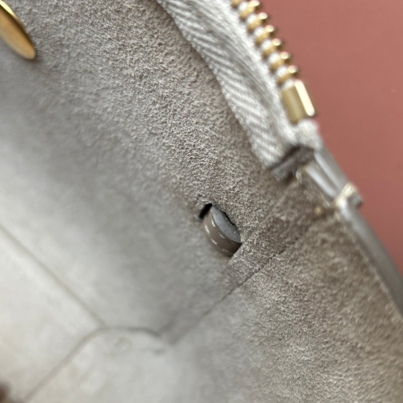 停產絕版::CELINE:: Nano Belt Bag 兩用手提斜背鯰魚包(淺灰褐色)-34