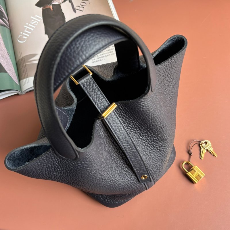 ::HERMES::U刻 PICOTIN 18海軍藍 深藍色 牛皮金釦手提包 菜籃子-0