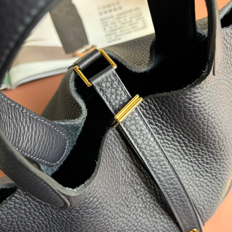 ::HERMES::U刻 PICOTIN 18海軍藍 深藍色 牛皮金釦手提包 菜籃子-2