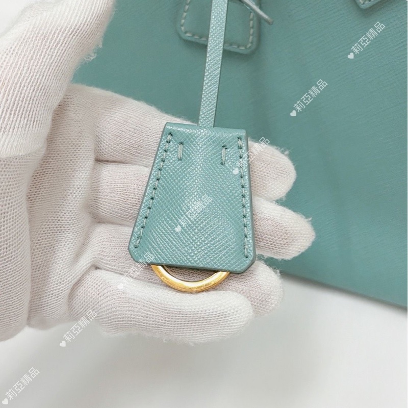莉亞精品♡ Prada 湖水藍貝殼包 手提包 #二手-4