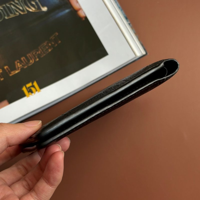 ::Louis Vuitton:: LV M62901 Multiple 壓紋對開短夾 男用 錢包-3