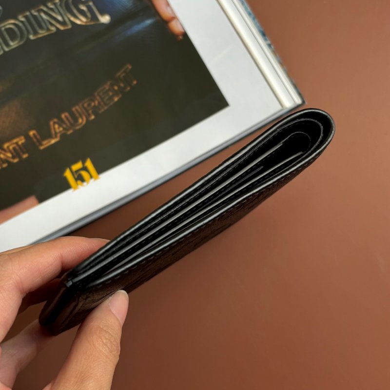 ::Louis Vuitton:: LV M62901 Multiple 壓紋對開短夾 男用 錢包-4