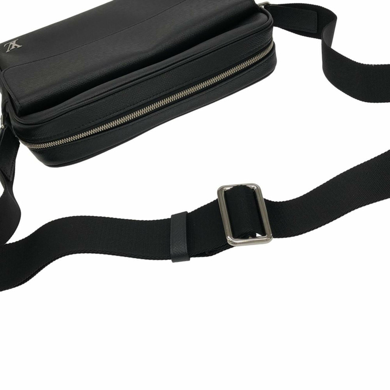 路易威登 Taiga Alex Messenger M30260 單肩包-4