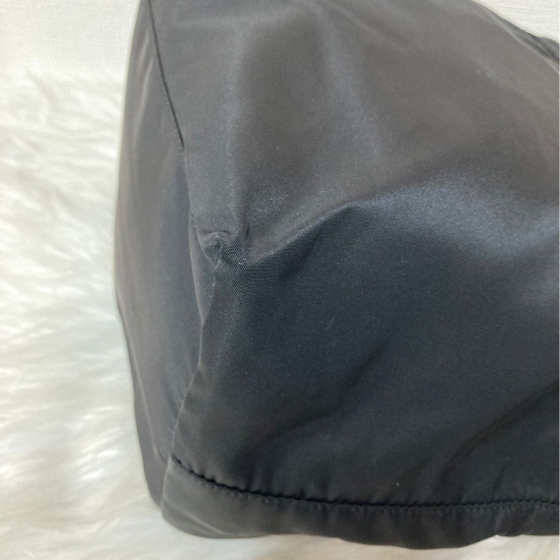 Prada 刺繡花紋手提包(附保卡)-7