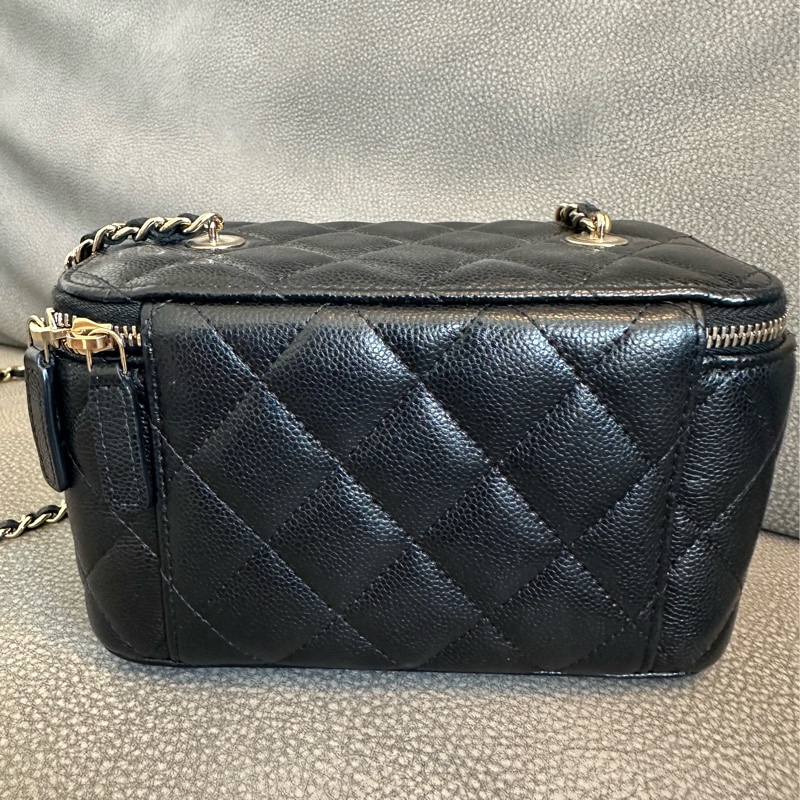 Chanel Vanity Case荔枝皮黑盒子金鏈 化妝包 二手-3