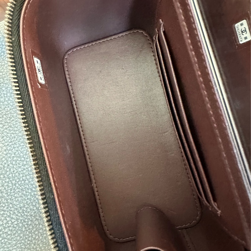 Chanel Vanity Case荔枝皮黑盒子金鏈 化妝包 二手-10