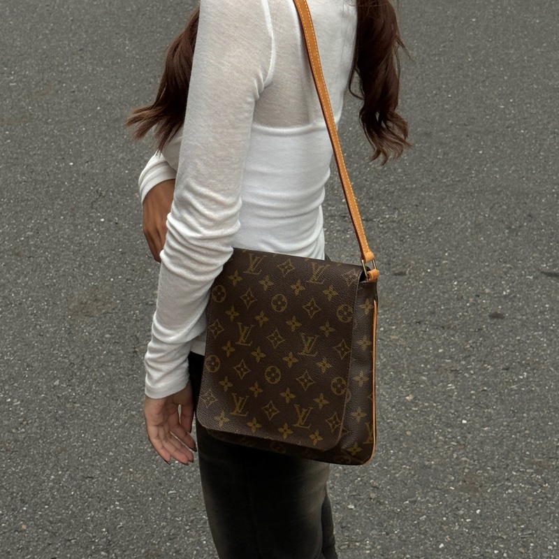 (99新閒置) LV 經典老花 王菲包 肩背斜背包 【專櫃10.3萬】-0