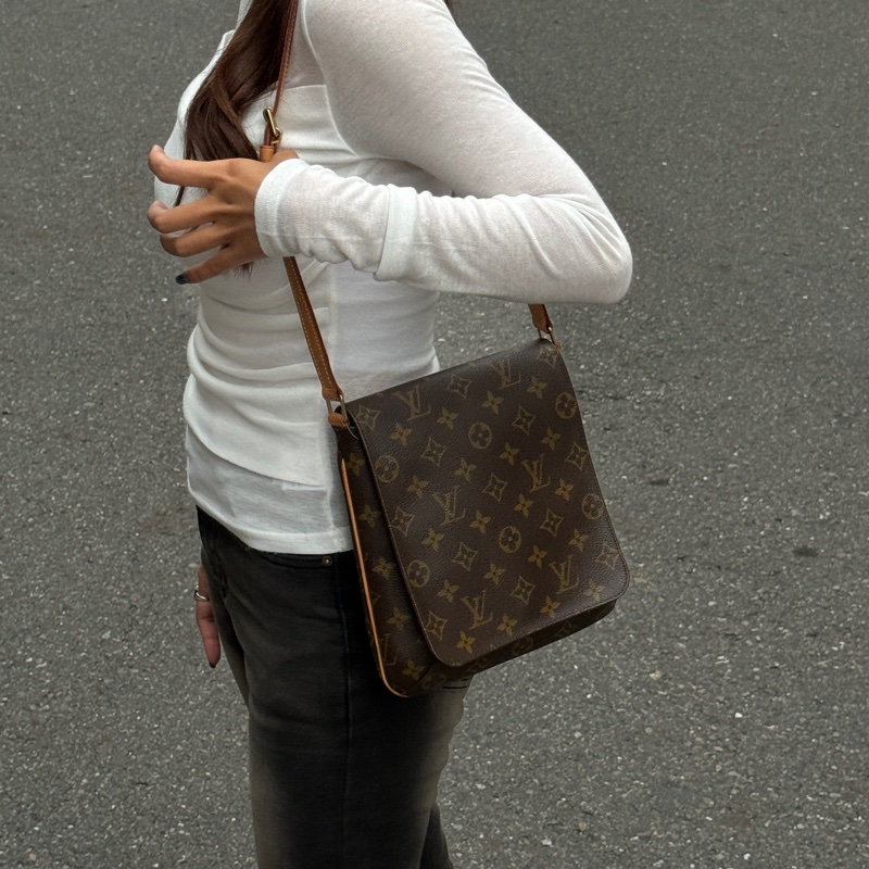 (99新閒置) LV 經典老花 王菲包 肩背斜背包 【專櫃10.3萬】-1