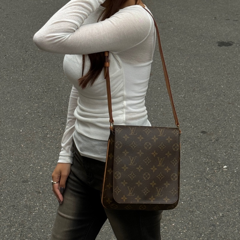 (99新閒置) LV 經典老花 王菲包 肩背斜背包 【專櫃10.3萬】-4