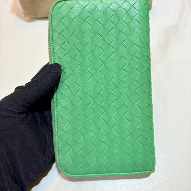 Bottega Veneta 淺綠長夾 二手狀況好(有防塵袋沒盒子)-8