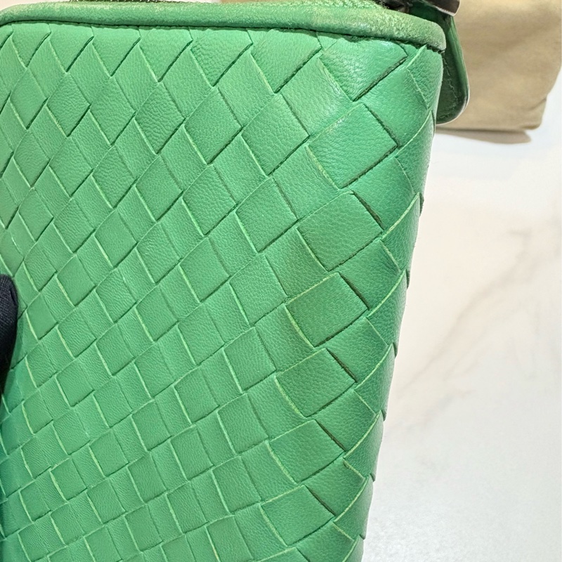 Bottega Veneta 淺綠長夾 二手狀況好(有防塵袋沒盒子)-9