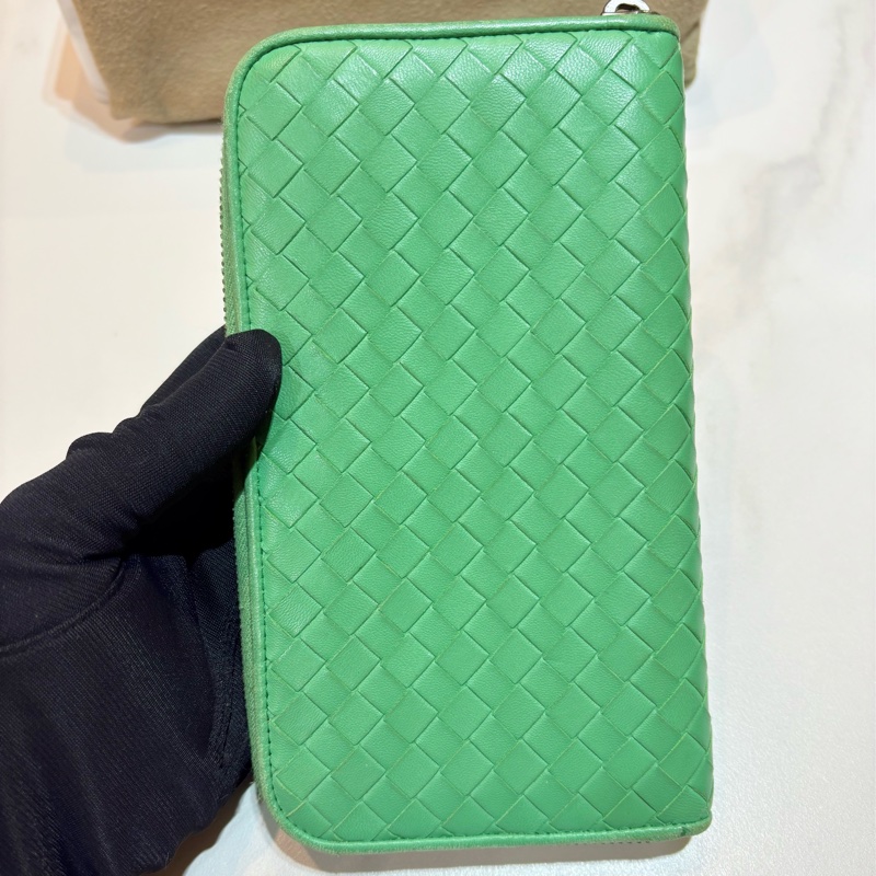 Bottega Veneta 淺綠長夾 二手狀況好(有防塵袋沒盒子)-10